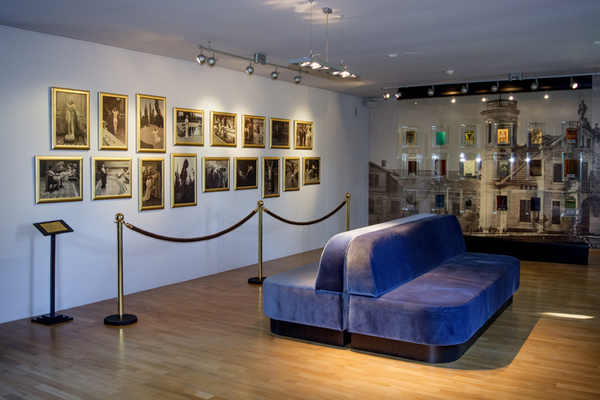 Biographical and literary exhibition collection of paintings by Piotr Stachiewicz to the novel Quo Vadis