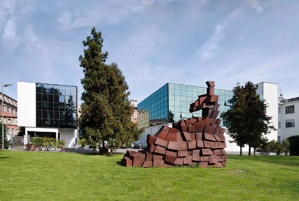 슈퍼스투디오 아트 플라자 조각 플라비오