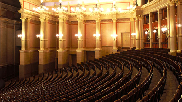 바이로이트 페스티벌 극장 내부