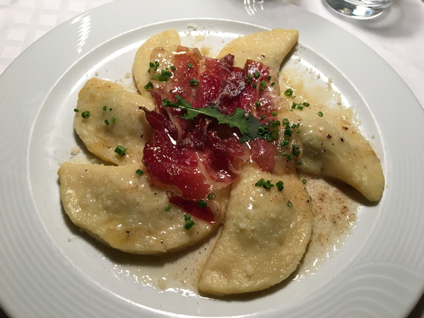 Schlutzkrapfen – 만두/ Typical food of Dolomites