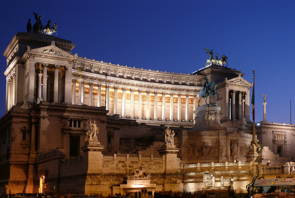 빗토리오 에마누엘레 2세 기념관 야경