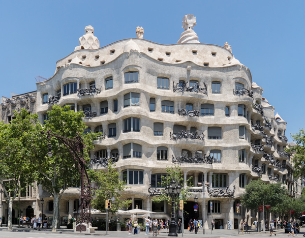 Casa Milàl_Antoni Gaudi
