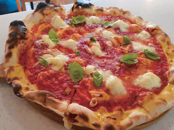 Pizza Margherita Romana