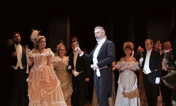 오페레타 박쥐 공연 사진