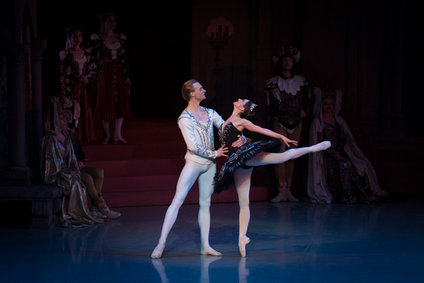 Swan Lake 세르게이 우마넥