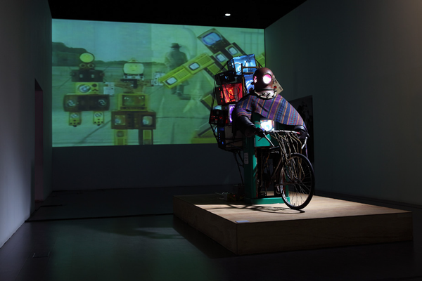 백남준. 징기스칸의 복권. © 설치. 백남준아트센터 소장,© 백남준 스튜디오. 출처: 백남준아트센터