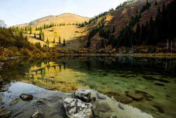 2번 호수(The Middle Lake)