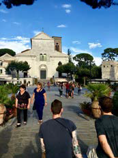 라벨로 두오모 광장