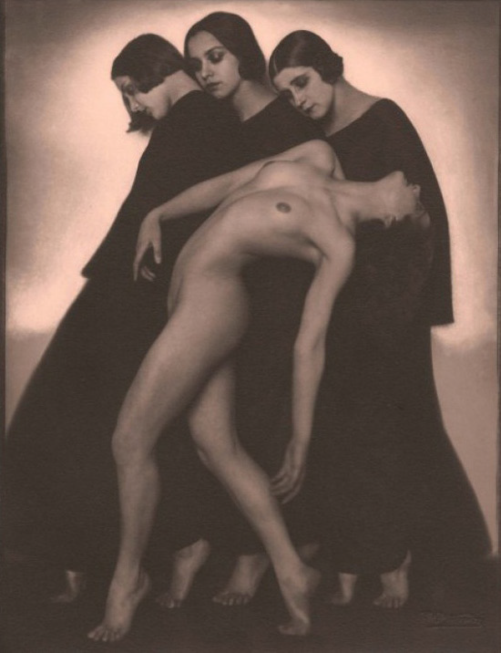 ⓒ Rudolf Koppitz, Courtesy ROBERT KLEIN