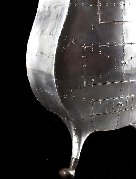 'Pod of drawers' Marc Newson, 1987,Crédits photo : Artcurial