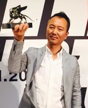 은사자상을 수상한 임흥순 작가(조선일보 발췌)