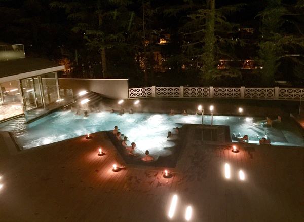 산 펠레그리노 온천장 내부 전경