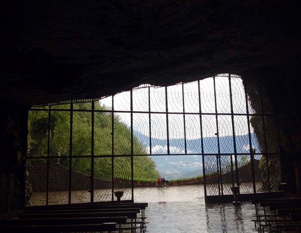 은혜와 축복, 기적을 경험한 신자들이 남겨 논 감사의 마음