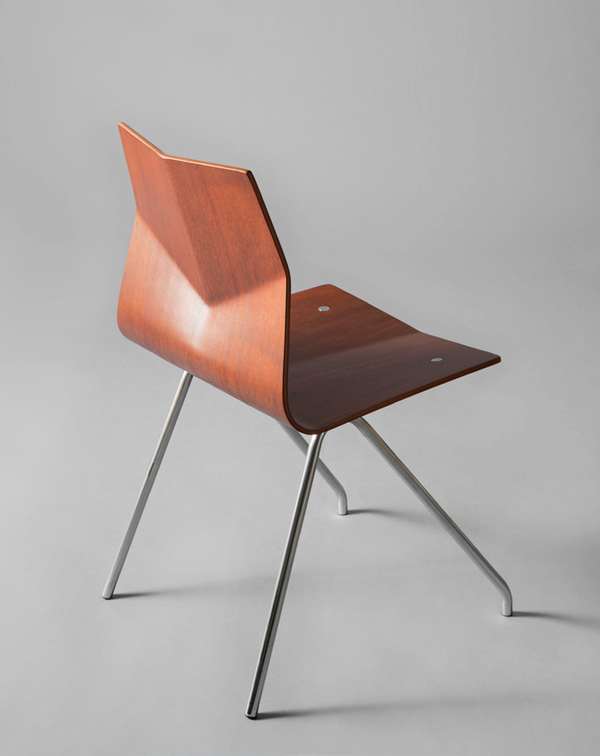 Chaise Diamant, René Jean Caillette. Edition Steiner - 1957Courtesy Galerie Pascal Cuisinier