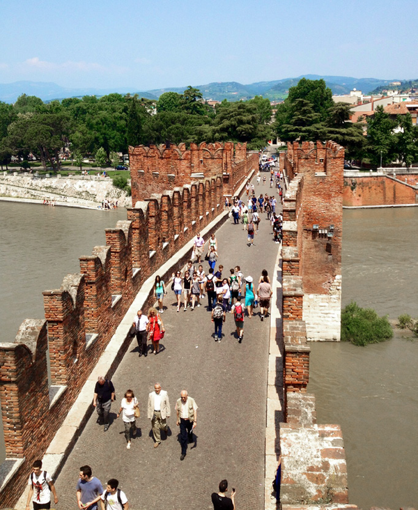 카스텔베끼오 다리