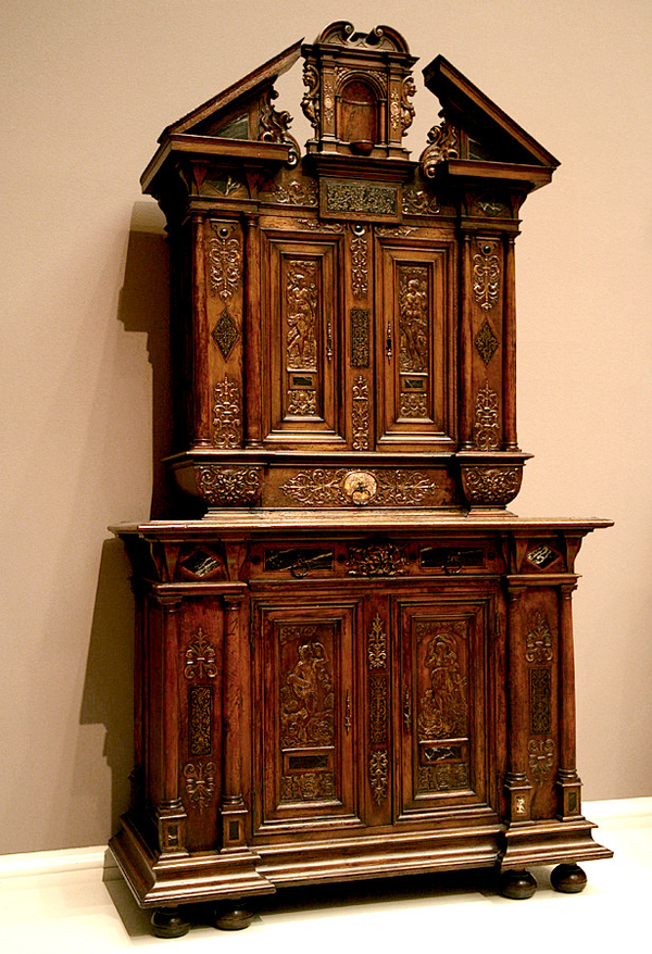 meuble à deux corps