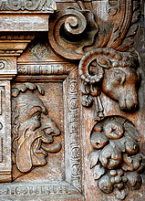 Porte en détail, Huges Sambin