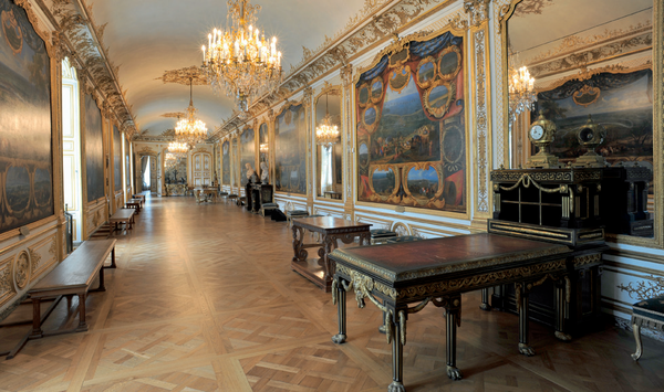 © Grand Bureau de Lalive de Jully, Château de Chantilly