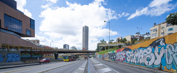 보고타는 그래피티 아티스트들의 작품을 도시 곳곳에서 만끽할수 있다
