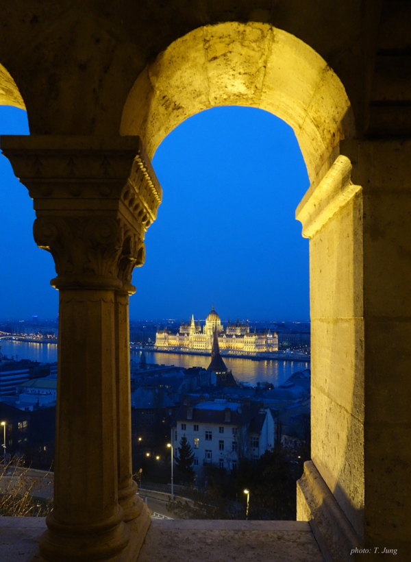 부다 지역 어부의 성채에서 본 국회의사당