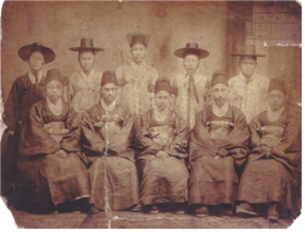 1888 초대 주미공관원들