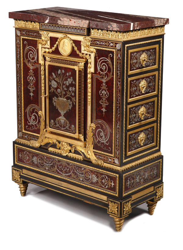 캐비넷 아파라, 앙리 다송, 1878년(Cabinet d’apparat, Henry Dasson) © Tobogan Antiques