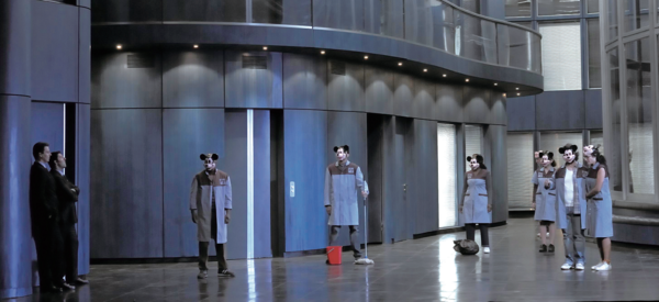 Peter Mattei(Don Giovanni), David Bizic(Leporello), Nahuel di Pierro(Mazetto), Gaelle Arquez(Zerlina) © Opéra national de Paris/ Charles Duprat