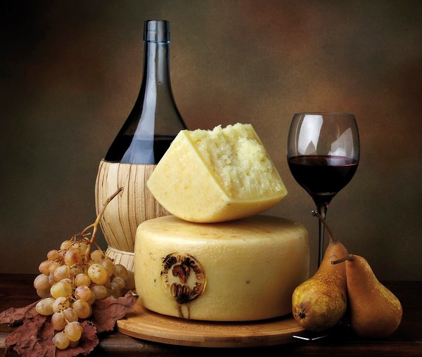 Red wine and Pecorino cheese