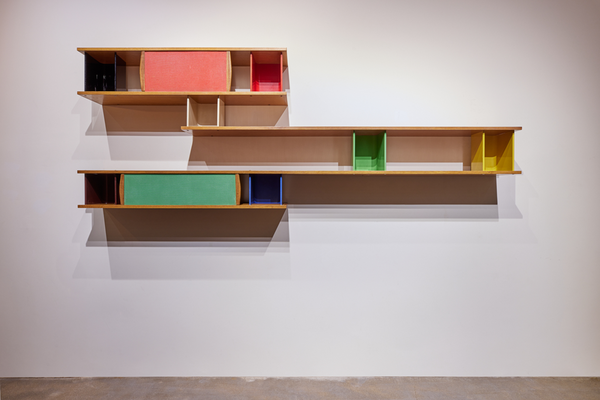 Installation view of Nuage Bookshelf (circa 1955-1960)