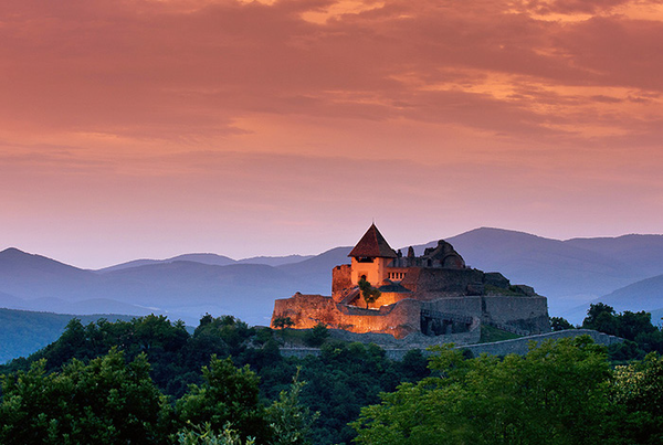 Photo: Sun sets at Visegrad Castle Source: Embassy of Hungary, Seoul
