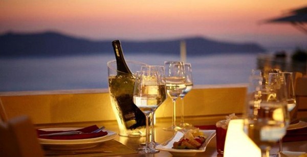 Retsina wine and the sea