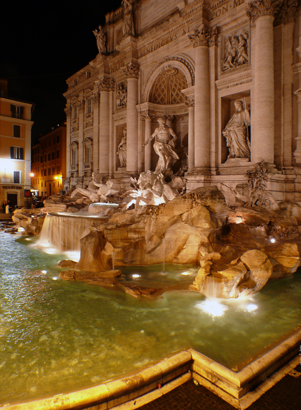 후기 바로크 시대의 걸작품 트레비 분수