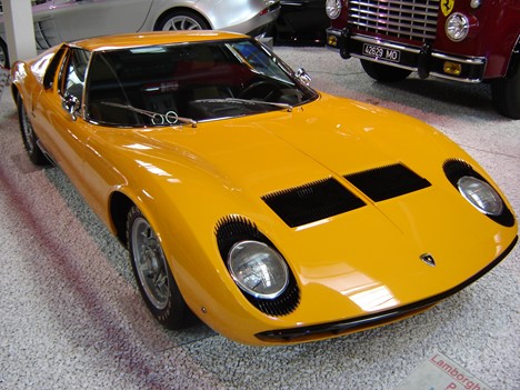 Lamborghini Miura-1966-  the first international success of Lamborghini