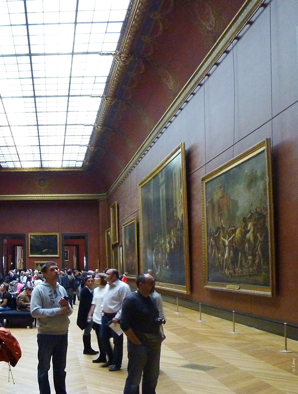 '나폴레옹의 대관식' 옆에 걸린 '사비니 여인들'