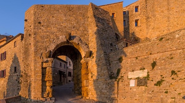 Arco Etrusco- 500 B.C- Volterra- Italy