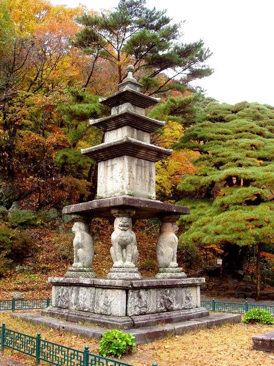 화엄사 사사자 삼층석탑(華嚴寺四獅子三層石塔)​