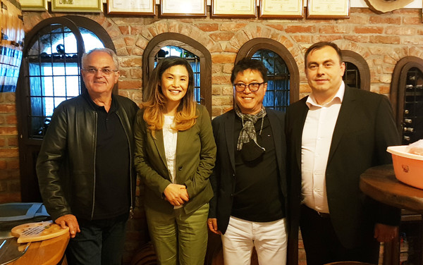 ​조란 그레구로비치 시장과 안툰 프레세츠키 사장과 함께​