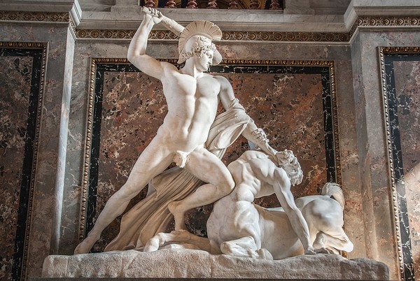 Antonio_Canova_Teseo_defeats_the_centaur