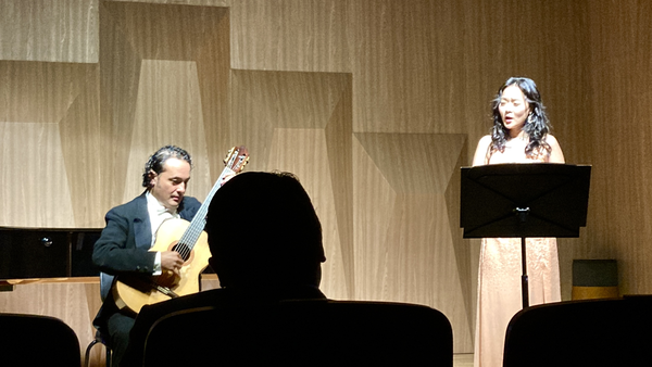 닐코 안드레아스와 소프라노 배유정