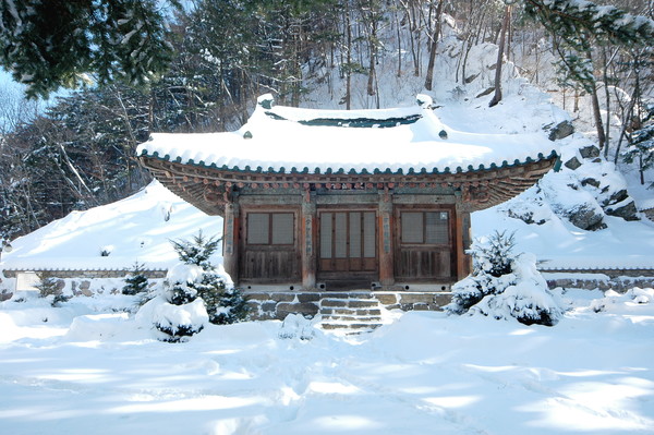 ​눈덮인 적멸궁​