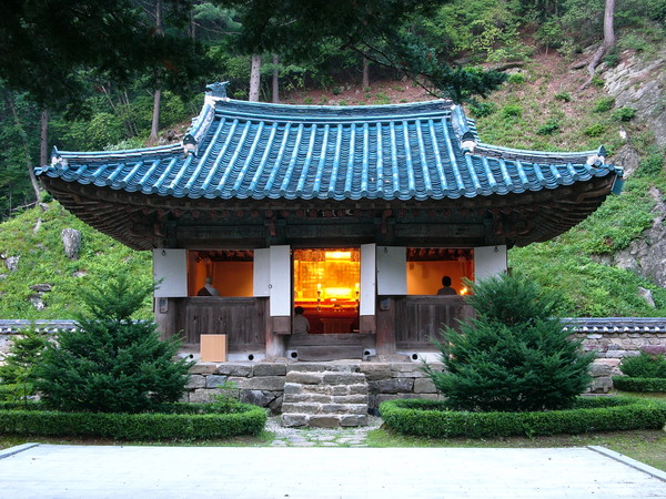 해질 무렵 적멸궁