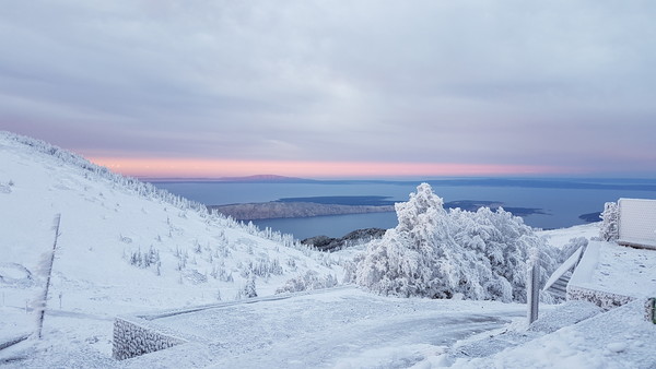 Snijeg Velebit