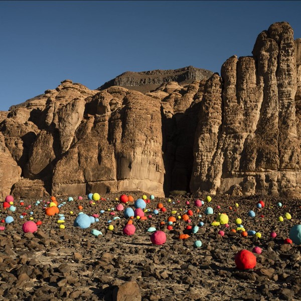 Mohammed Ahmed Ibrahim, Falling Stones Garden, installation view at Desert X AlUla 2020, photo by Lance Gerber, courtesy of the artist and Lawrie Shabibi and Desert X AlUla