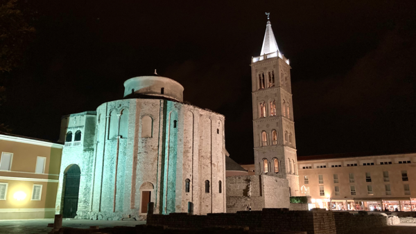 성 도나트 성당 _ 주교 궁전