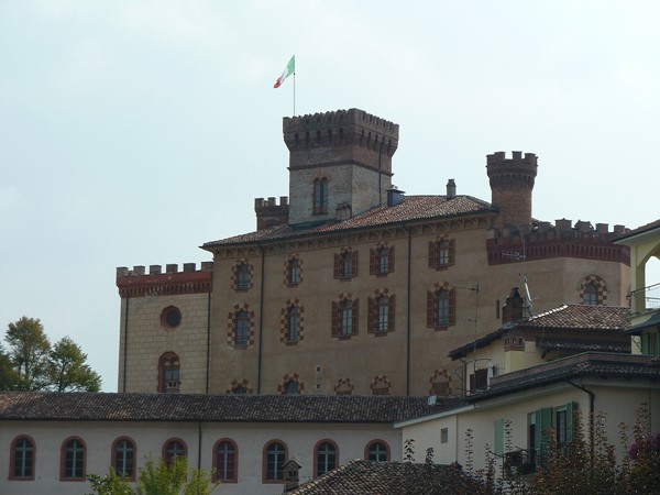 The Castle of Barolo (10th century AD) belonged to the Falletti family for centuries, until the death of Marquise Juliette Colbert, in 1864. Photo credit: BlackLukes, via Wikimedia Commons.