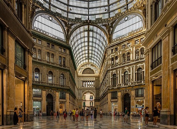 Galleria_Umberto_I,_Interior,_Naples