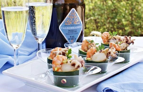 Prosecco di Valdobbiàdene Superiore paired with shrimp and octopus. Photo Credits www.valdoca.com