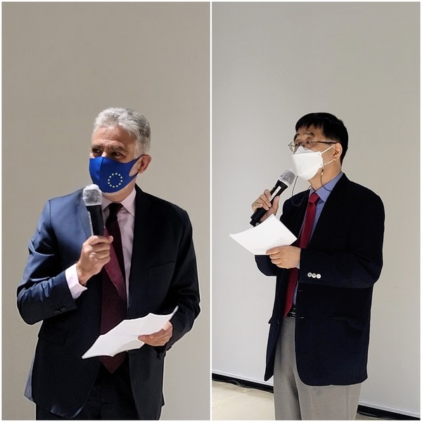 벨기에 댄스필름 페스티벌 개막식 (좌) 프랑수아 봉땅 벨기에 대사 (우) 이종호 국제무용협회 한국본부 대표 - 사진 김윤아