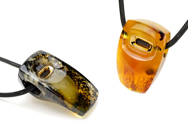 S&A Jewellery Design, pendant - amber, gold (Grand Prix of Amberif Selection 2022)