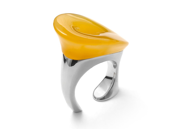 Museum of Amber in Gdańsk, exhibition of contemporary amber jewellery 2022